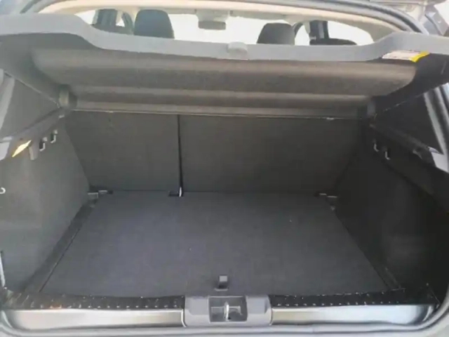 Dacia Sandero 1.0 tce 90ch journey — photo 9