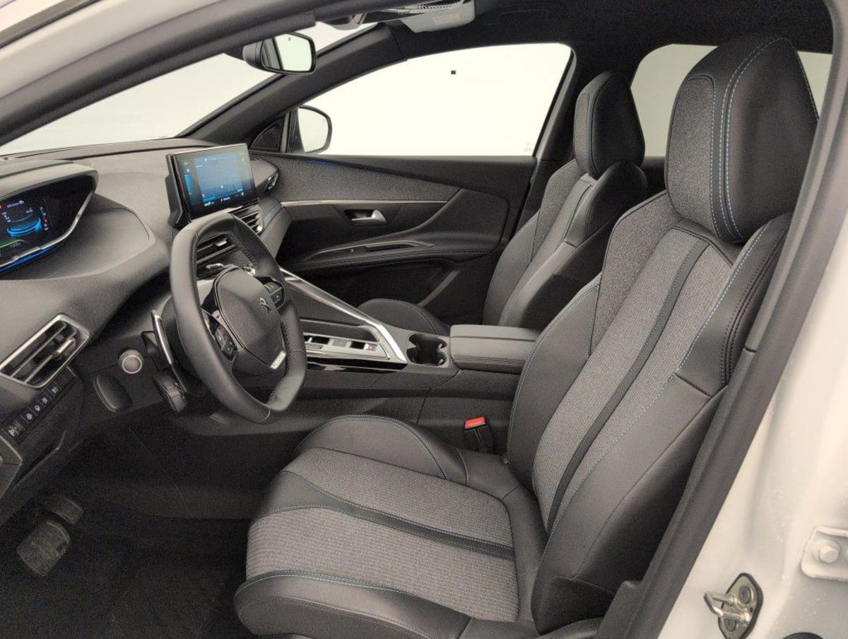 Peugeot 3008 — photo 16