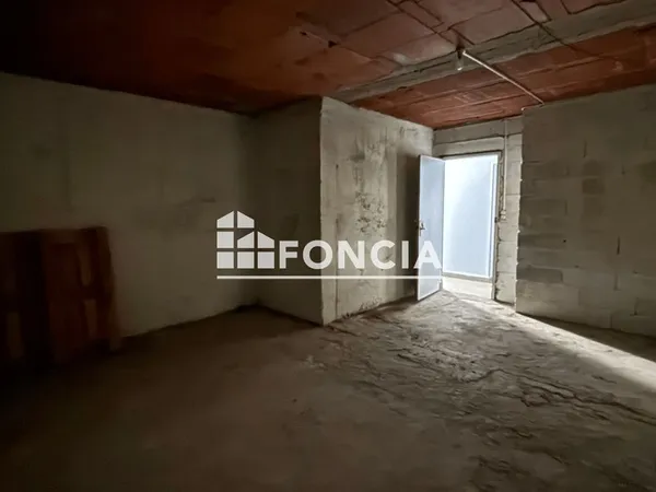 À vendre - Local de réserve de 22 m²