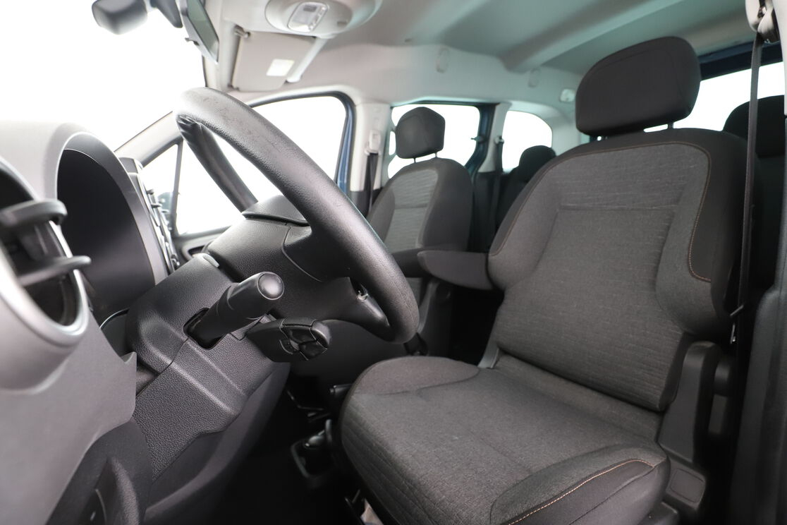 Citroen Berlingo Multispace 1.6 Blue-HDi XTR + — photo 9