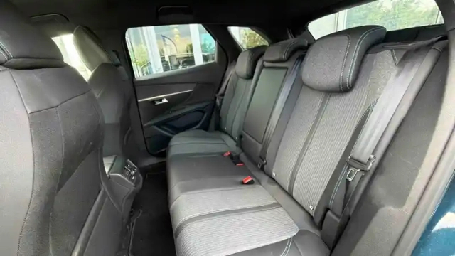 Peugeot 3008 puretech 130ch s&amp;s eat8 — photo 13