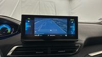 Peugeot 3008 HYBRID 225ch Allure Pack e-EAT8 — photo 19