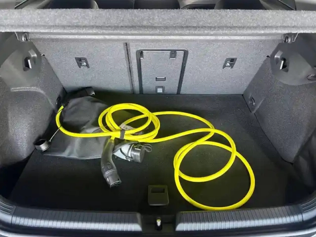 Volkswagen Golf 1.5 ehybrid 204 dsg6 — photo 3