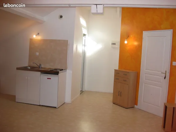 Studio 33m2 proche facs