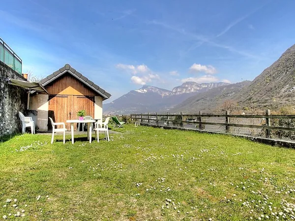 Maison Saint-Jeoire-Prieuré 76 m2 avec jardin et garage