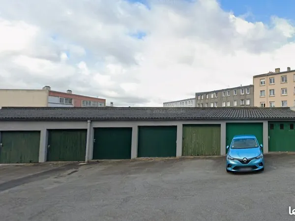 Parking/box BREST