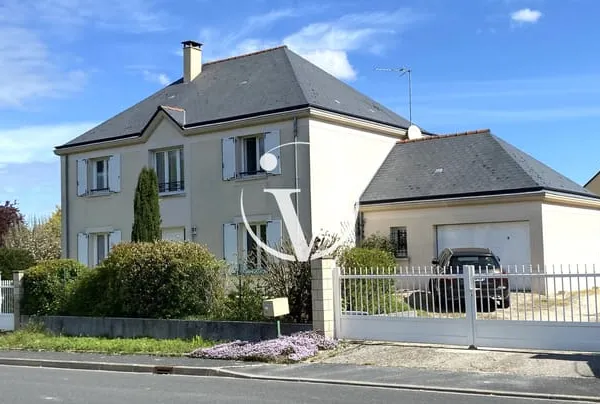 Maison Vente Vendôme 6p 157m² 357900€