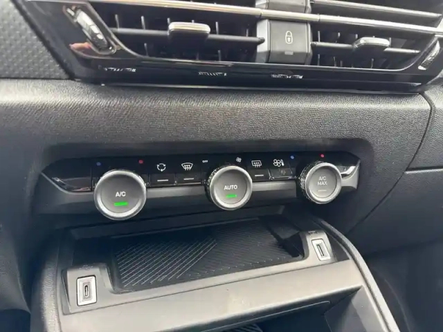 Citroën C4 bluehdi 130 eat8 — photo 21
