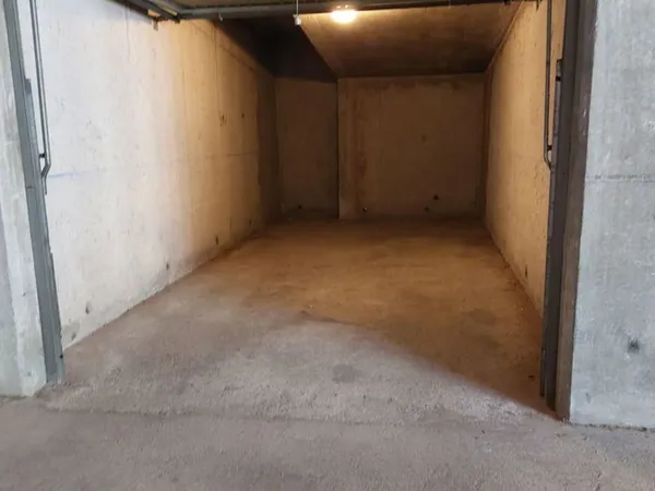 box de garage Grenoble quartier Gare IUT