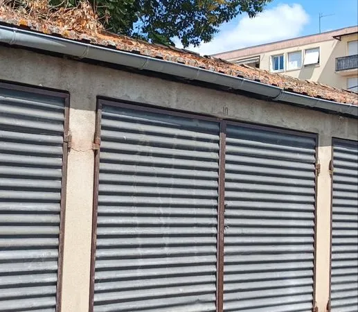 Garage - box 15 M2 hyper centre