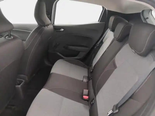 Renault Clio 1.5 blue dci 100ch evolution - 24 — photo 12