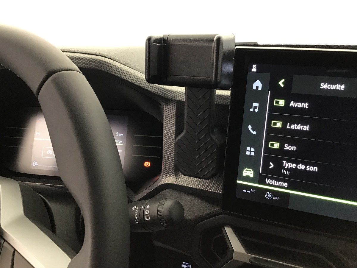 Dacia Duster — photo 26