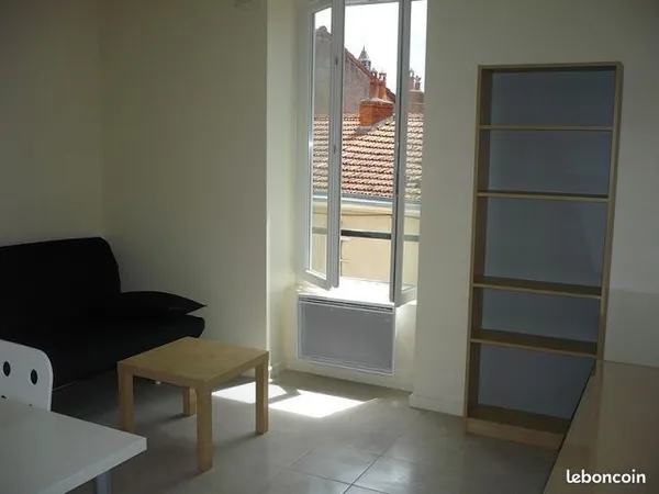 Studio 1 pièce 20 m²