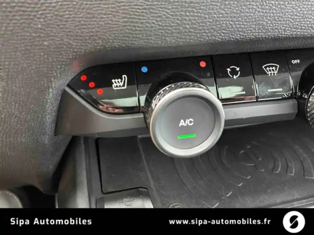 Citroën C4 e- 136 ch automatique — photo 29
