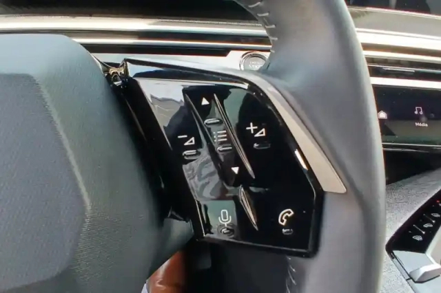 Peugeot 5008 hybrid 145 ch e-dcs6 — photo 19