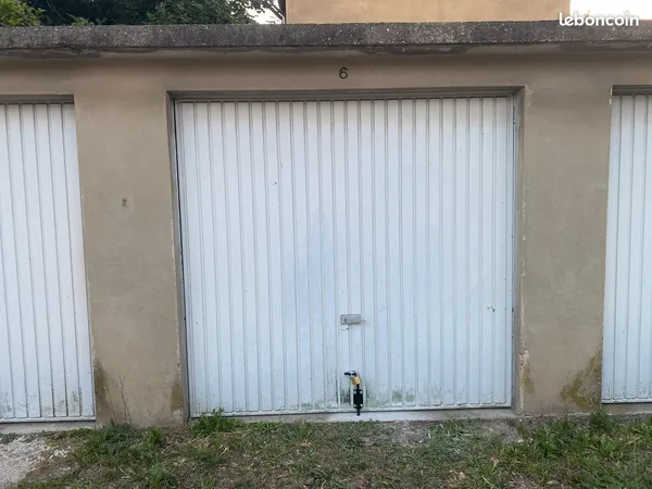 Garage à louer