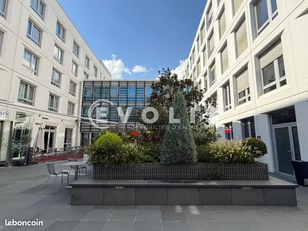 Bureaux 512 m²