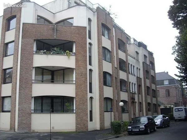 Studio 1 pièce 28 m²