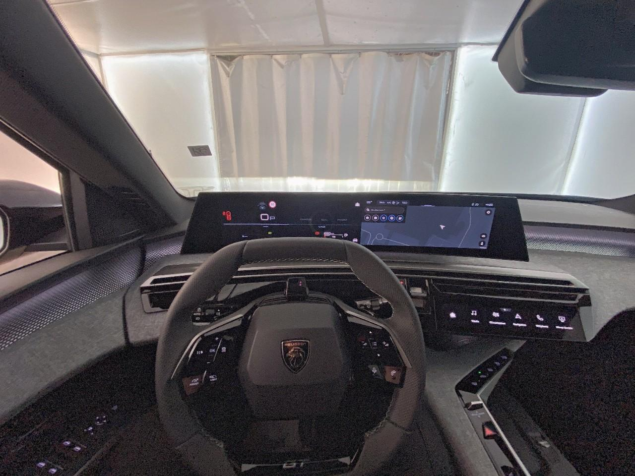 Peugeot 3008 hybrid 145 e-dcs6 gt — photo 12