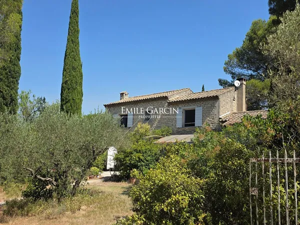 A vendre - Maison en pierre de caractère - Saint Remy De Provence