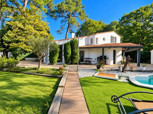 Maison 5 pièces 147 m²