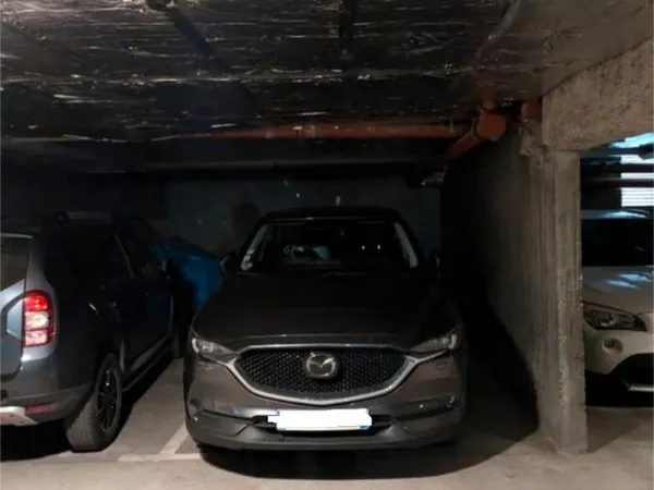 Place de parking sous sol sécurisé