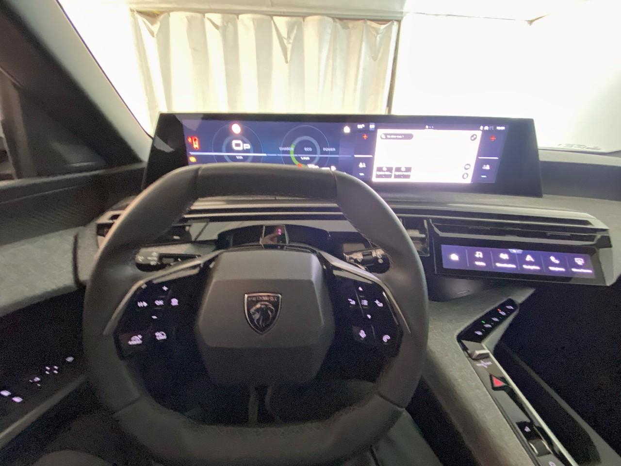 Peugeot 5008 hybrid 145 ch e-dcs6 allure — photo 12