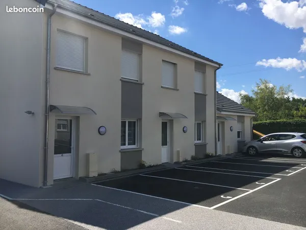 Maison T4 avec terrasse et parking privé