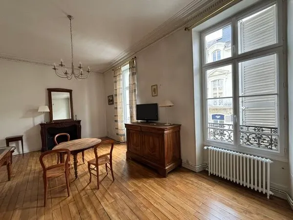 Gare, rue de la Préfecture, charmant T2 meublé de 57,49 m2