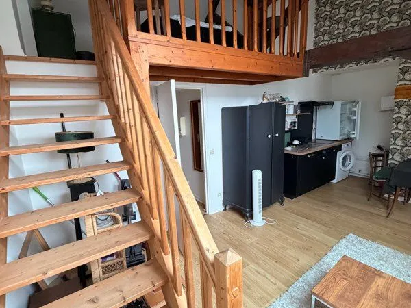 Studio meublé 24,76 m² avec mezzanine - Châtellerault centre-ville