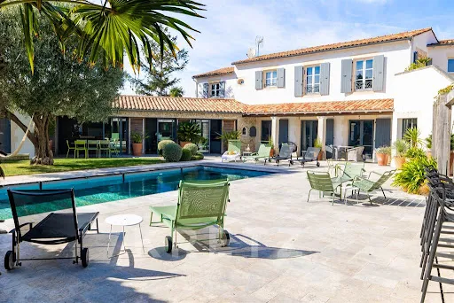 Maison 12 pièces 452 m²