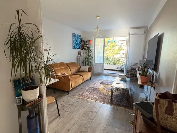 T3 lumineux 56 m² - Terrasse + balcon - Vue parc - Parking - Cave