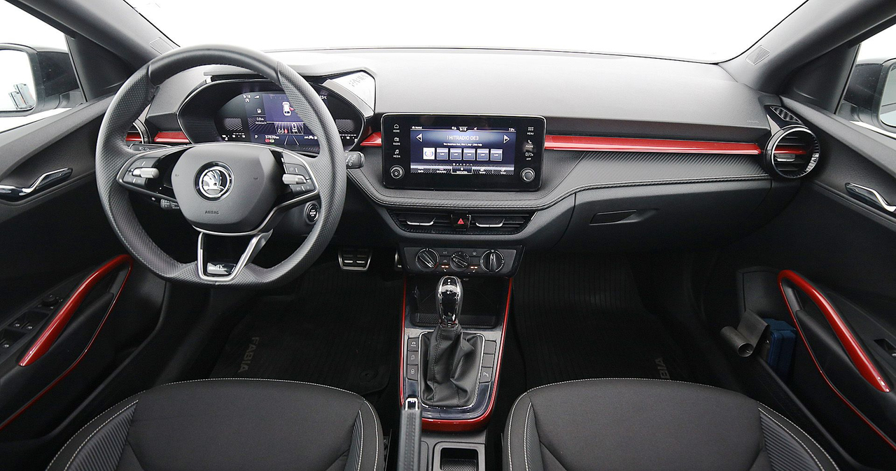 Skoda Fabia — photo 16