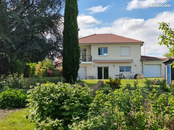 Maison 6 pieces 141 m² à Saint Laurent de mure