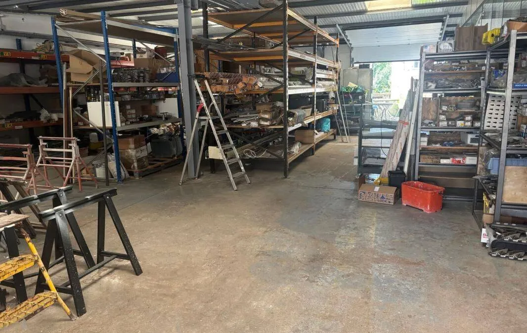 Photo 1