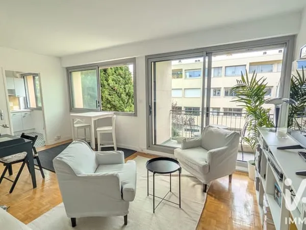 Studio 1 pièce 33 m²