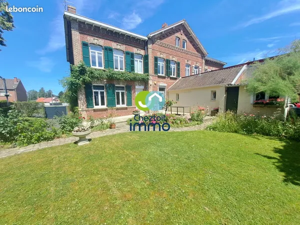 Maison 7 pièces 212 m²