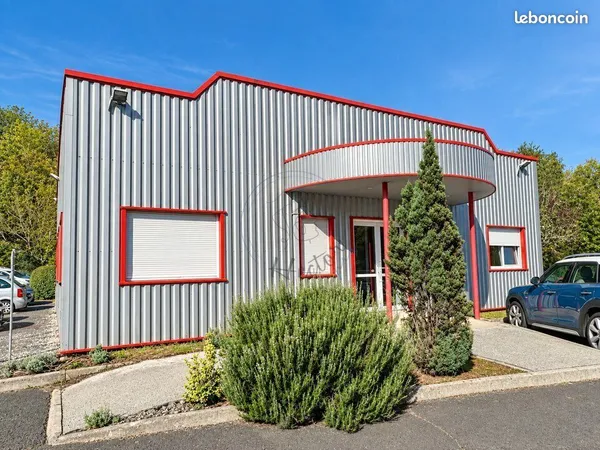 Bureaux 215 m² SOUILLAC
