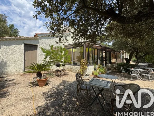 Maison 8 pièces 192 m²