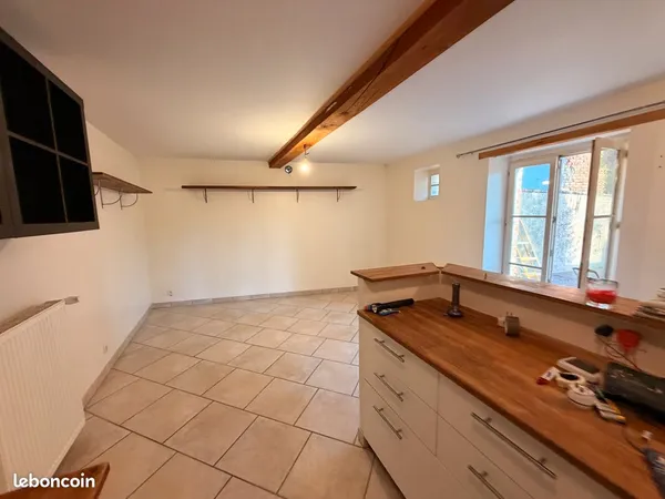 Maison de ville 101 m² - 3 chambres - Jardin privatif clos - Centre-ville