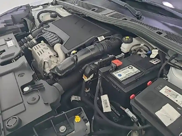 Citroën C4 puretech 130 s&amp;s bvm6 — photo 15