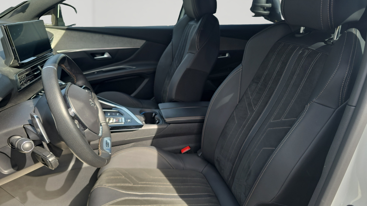 Peugeot 3008 Puretech 130ch S&amp;S EAT8 — photo 13