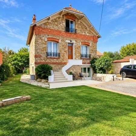 Maison 5 pièces 145 m²