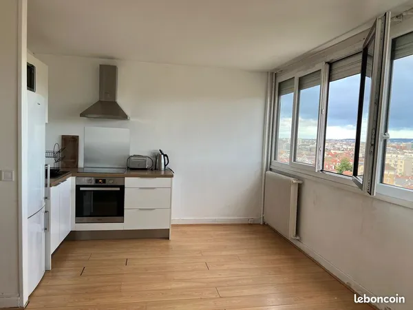 Studio 30m2 - Nanterre proche centre-ville RER A - 845/mois CC