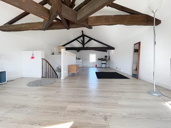 Ruelle-sur-Touvre - Maison 105 m² - 3 chambres - Charme et beaux volumes