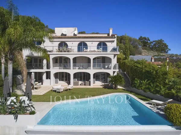 Cannes Californie villa d'exception avec sublime vue mer
