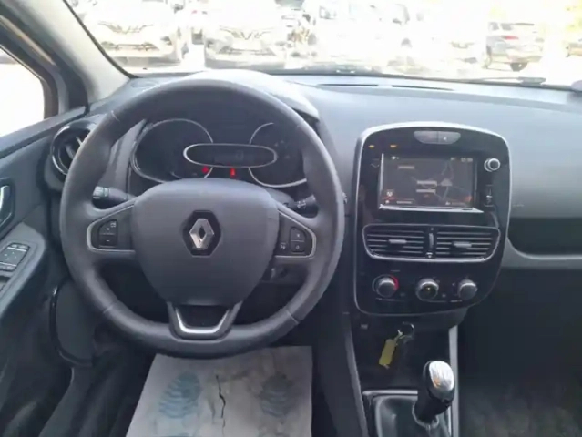 Renault Clio iv trend energy tce 90 — photo 17