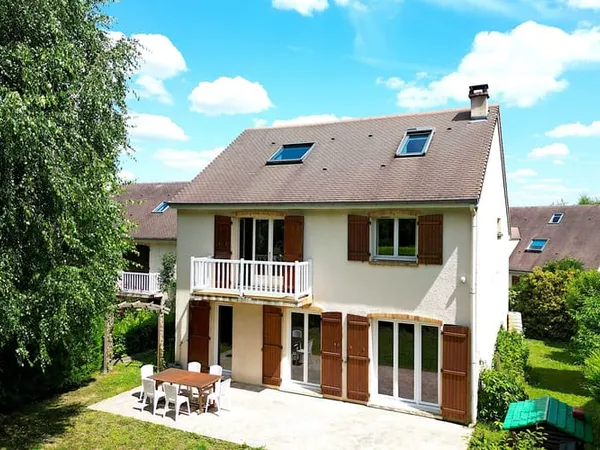 Maison 6 pièces 151 m²