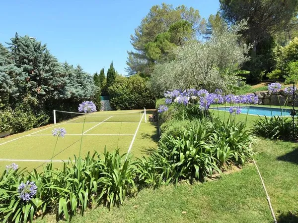 Villa 5 pièces 197 m²