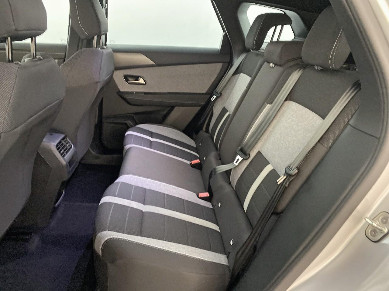 Opel Grandland 1.2 turbo hybrid 145 ch e-dct6 edition — photo 10